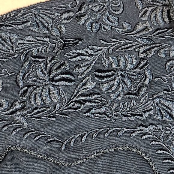 Scully Western Embroidered Flora Flowers Black Button-Up Shirt Medium - Picture 8 of 16